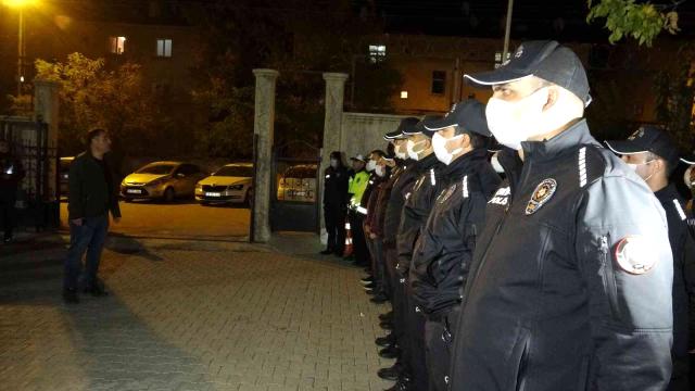 Polis, tepe lambalarını Huzur Muş için yaktı